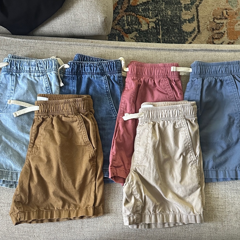 Old Navy Set of Casual Shorts in Various Colors Size M 8